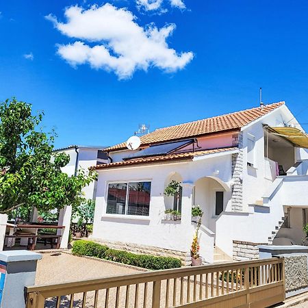 Apartment Mira-1 By Interhome Vir Exterior foto